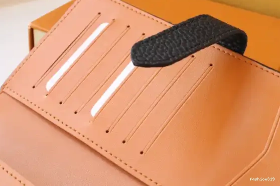 WALLET VERTICAL LOUIS VUITTON 0423